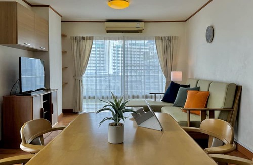 Tha Thaewawong Apartment | Sriracha Avenue