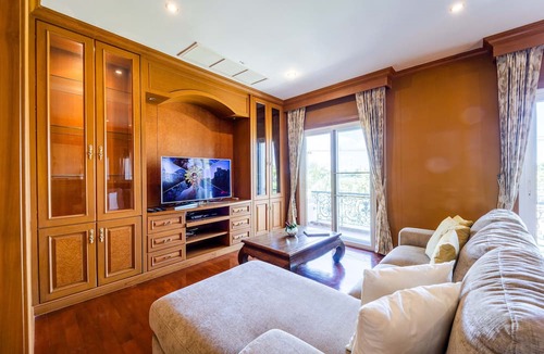 Cha-am Villa | Luxury 6 Bed Mansion - CAS