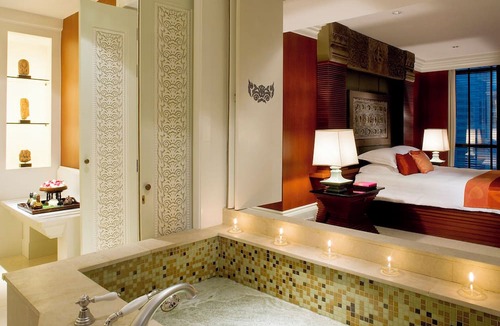 Ploenchit Hotel | The Athenee Hotel, a Luxury Collection Hotel, Bangkok