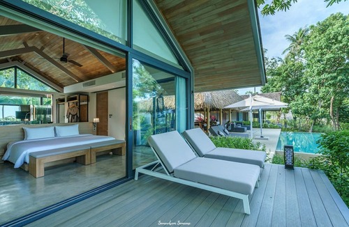 Maprao Island Hotel | Villa Escape Burasari