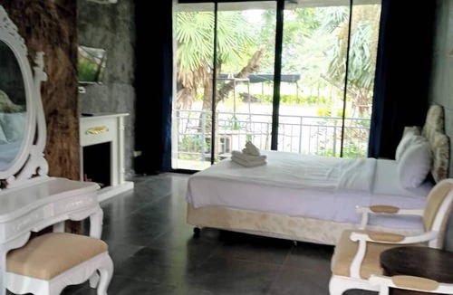 Phitsanulok Hotel | THE AIYARARIN RESORT