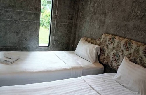 Phitsanulok Hotel | THE AIYARARIN RESORT
