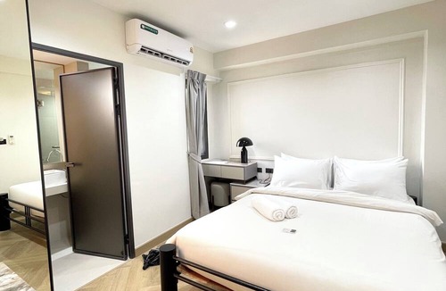 Sanambin Hotel | RESET at DMK