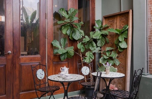 Maha Phruttharam House | Baan La-Or Heritage Suite