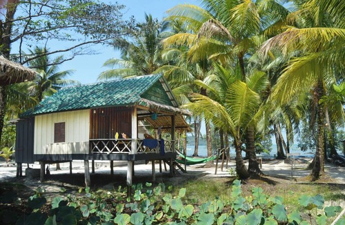 Koh Rong Hotel | Palm Beach Bungalow Resort