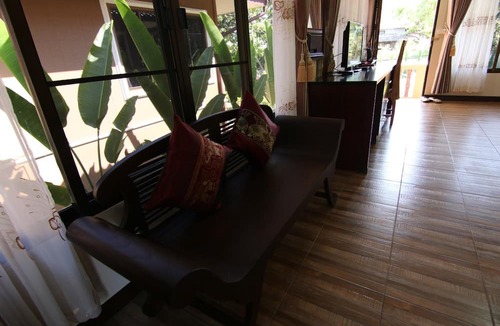 San Sai House | Little Teak Home Stay