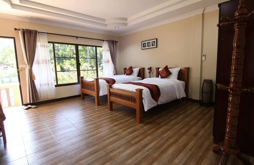 San Sai House | Little Teak Home Stay