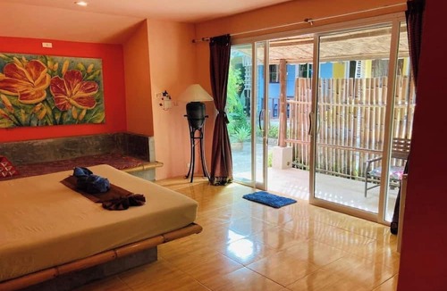Saladan Hotel | Chaba Bungalows By Zuzu