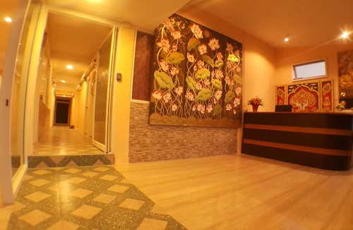 Khu Khot Hotel | Suansin Art Garden