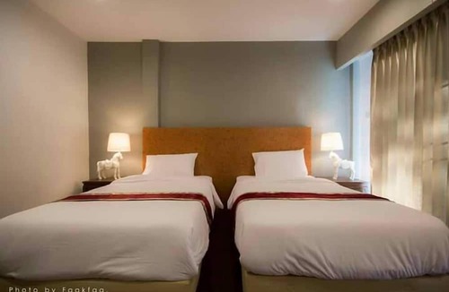 Mae Kon Hotel | Season Namkorn Resort