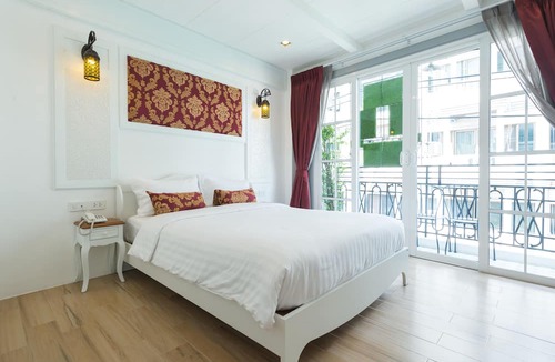 Bang Lamphu Lang Hotel | White Ivory Bed & Breakfast