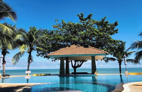 Khanom Hotel | Alongkot Beach Resort Khanom