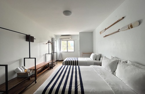 Khuekkhak House | Nautical Home & Seashell House B&B
