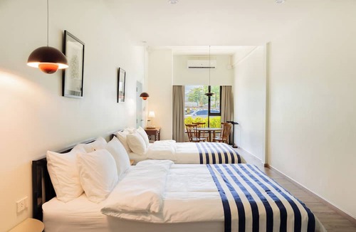 Khuekkhak House | Nautical Home & Seashell House B&B