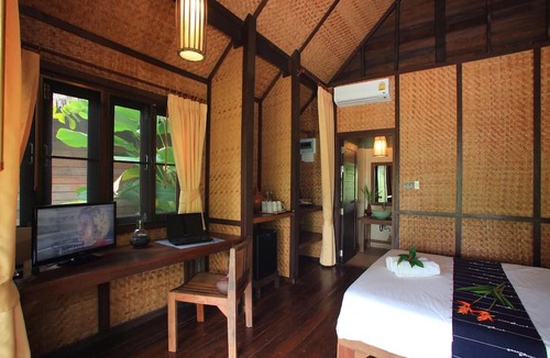 Chiang Dao Hotel | Azalea Village Wellness Resort