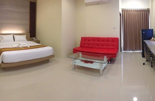 Ubon Ratchathani Hotel | Chansuda Lake View Hotel