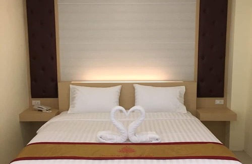 Ubon Ratchathani Hotel | Chansuda Lake View Hotel