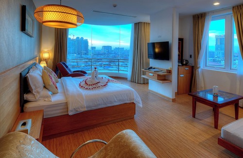 Prampir Makara Hotel | Orussey One Hotel & Apartment