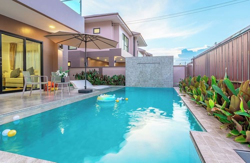 Na Chom Thian Villa | Southern Peak Pool Villa HuayYai Pattaya