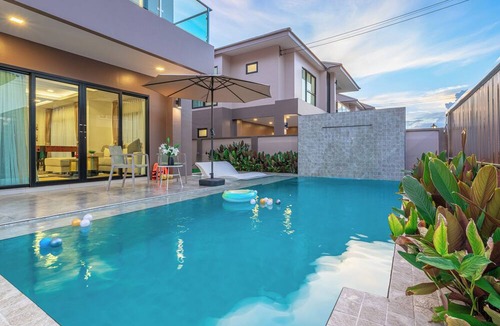 Na Chom Thian Villa | Southern Peak Pool Villa HuayYai Pattaya