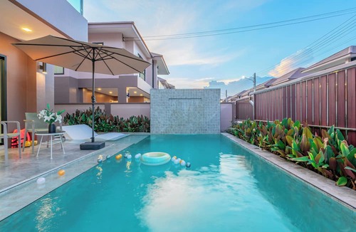 Na Chom Thian Villa | Southern Peak Pool Villa HuayYai Pattaya