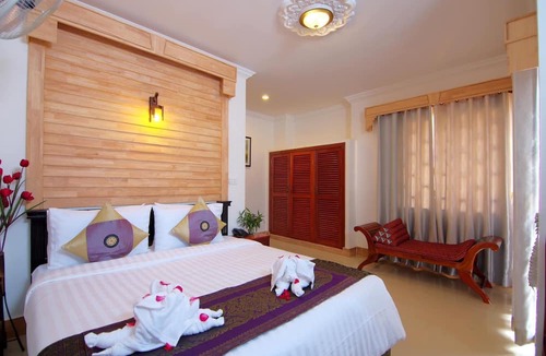 Downtown Siem Reap Villa | Bou Phanith Villa