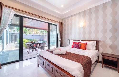 Pratumnak Hill Villa | Private pool 3BDR villa beach at 200m