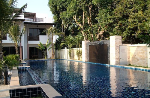 Rayong Villa | Oasis Garden & Pool Villa at VIP Resort