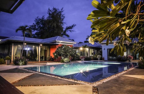 South Pattaya Villa | Villa Navin Premier Pool Villa