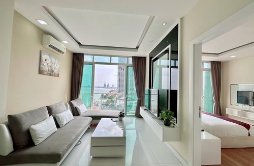 Ruessei Kaev Condo | Infinity 28 Hotel & Residence