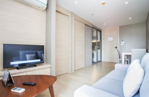 Silom Apartment | Cozy&Luxury condo. #5(BTS&MRT Silom)