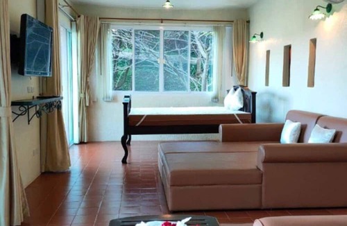 Pong Yaeng Apartment | Baanpaya pano