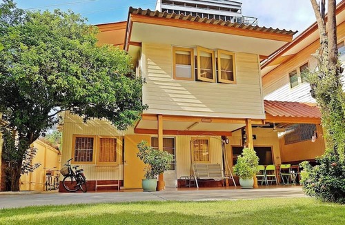 Sathorn Villa | Entire Villa Pool & Garden Bangkok center