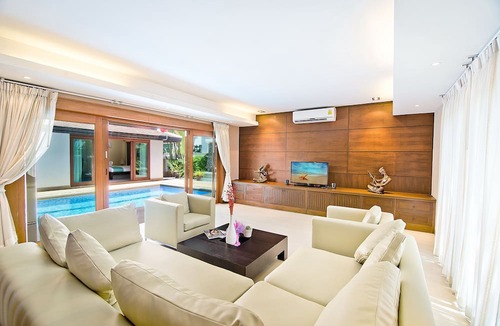 South Pattaya Villa | Tropicana Pool Villa