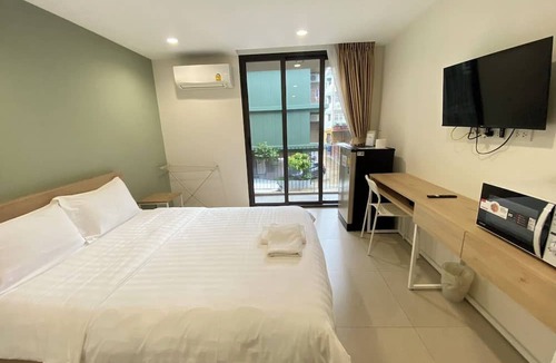 Rong Muang Apartment | POP Heritage Residence