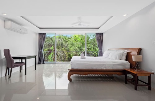 Kathu House | 4 bedroom & bathroom pool villa, with golf view. Only 7km to Patong