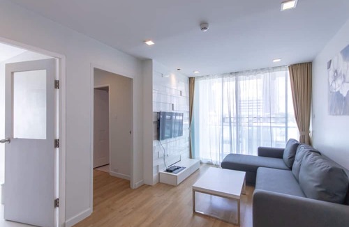 Khlong Tan Nuea Apartment | United Residence Ekamai Bangkok