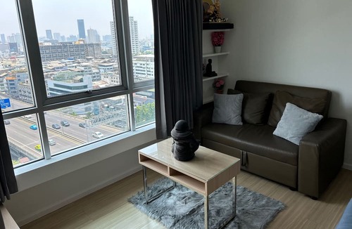 Rong Muang Condo | This Tanner share is one of many affordable Tanner properties in the world
