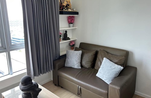 Rong Muang Condo | This Tanner share is one of many affordable Tanner properties in the world