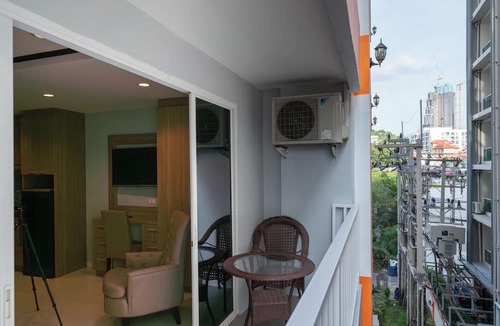 Pratumnak Hill Apartment | New Nordic Trend 4 by Apartwell