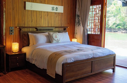 Thong Pha Phum Boat Rental | Long Chuan River Kwai