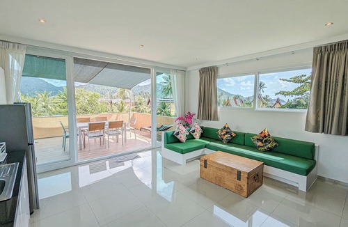 Klong Son Apartment | Poolside Apartments and Rooms