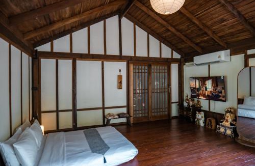 Wat Bung Toei House | Aki house
