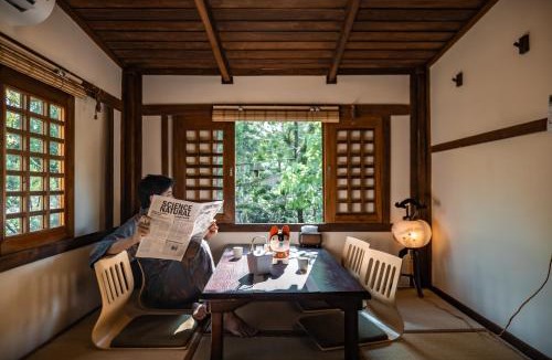 Wat Bung Toei House | Aki house