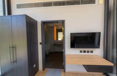 Bang Sare Villa | Pattaya Relaxing Pool Villa
