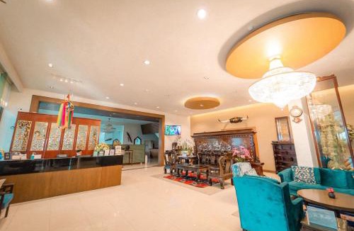 Mueang Samut Prakan District Resort | Rimkhobfa Urban Resort
