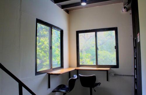 Arun Amarin Hostel | Crew Bangkok Hostel