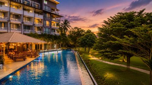 Kathu Hotel | The Par Phuket Hotel