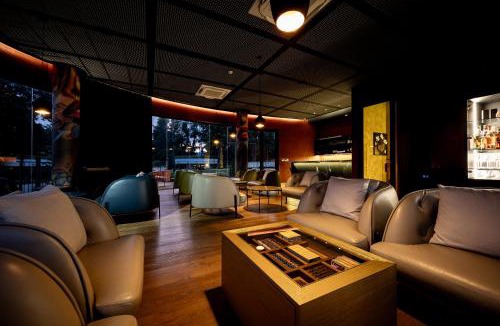 Kathu Hotel | Vibes of Nature Phuket