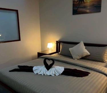 Ko Lanta Ski Chalet | BaanNaiLONGBEACH